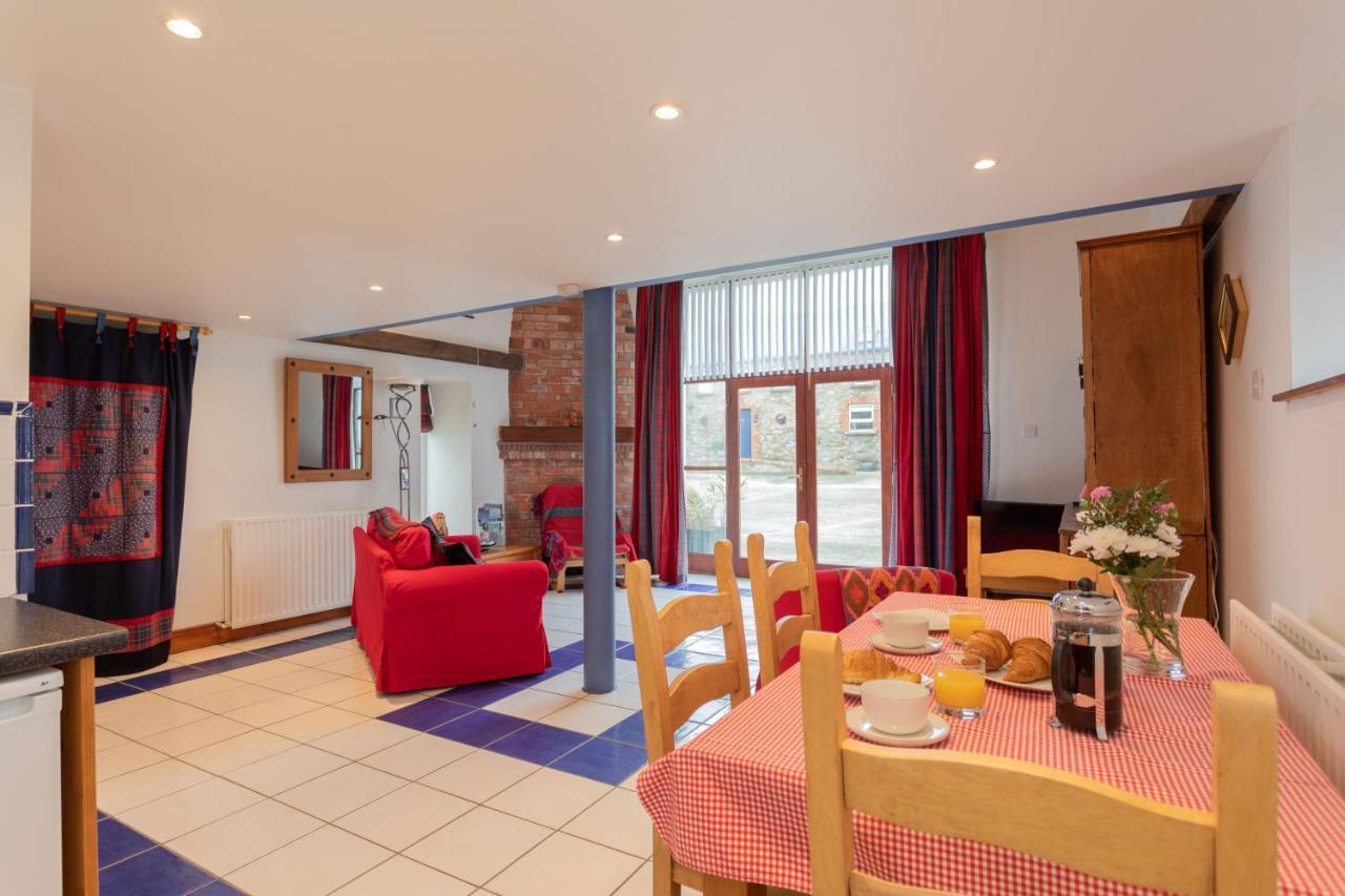 The Apartment - Barr Hall Barns พอร์ตาเฟอร์รี ภายนอก รูปภาพ