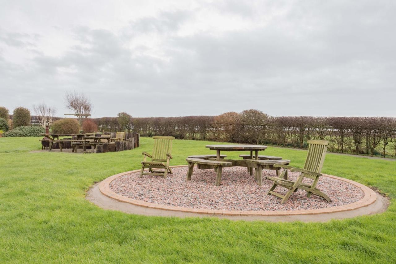 The Apartment - Barr Hall Barns พอร์ตาเฟอร์รี ภายนอก รูปภาพ